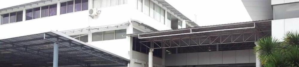 Homeplace Residence Bangkok Esterno foto